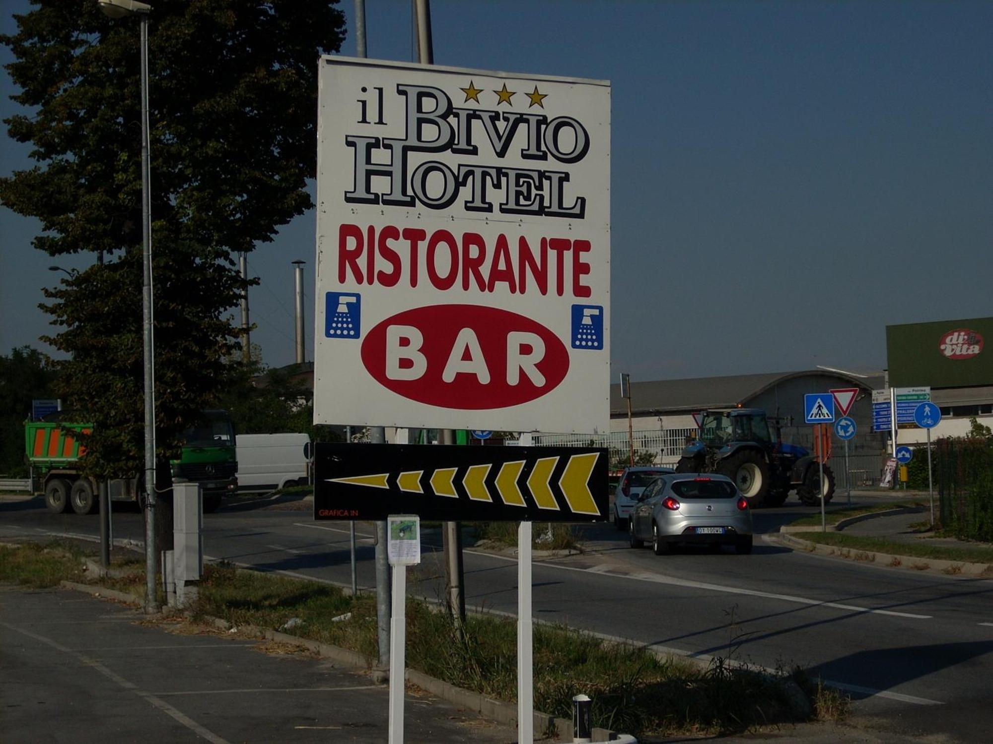 Il Bivio Hotel Carmagnola Exterior foto